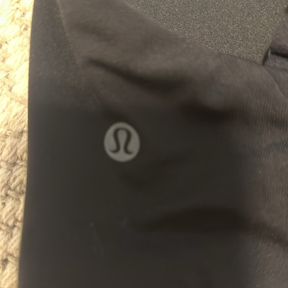 Lululemon Energy Bra - Picture 3 of 3